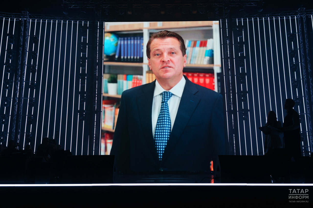 «Стоите на пороге новых начинаний»: в Казани прошел концерт для выпускников