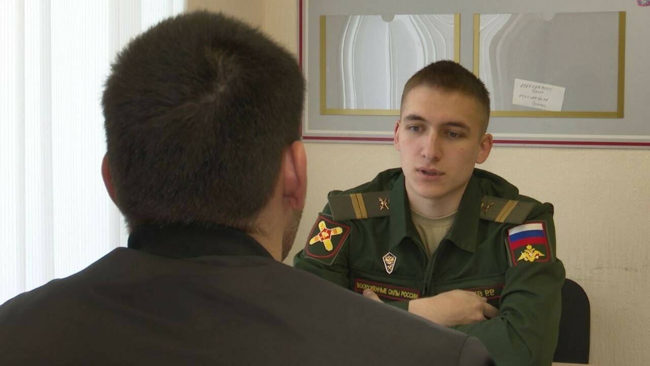 «Я сделал правильный выбор»: сразу после защиты диплома боец уедет на СВО