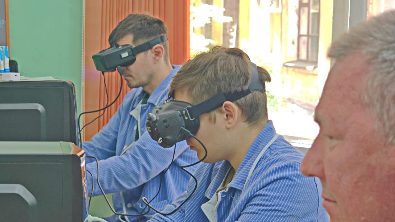 Будущее за FPV-дронами: раненых учат новой военной специальности