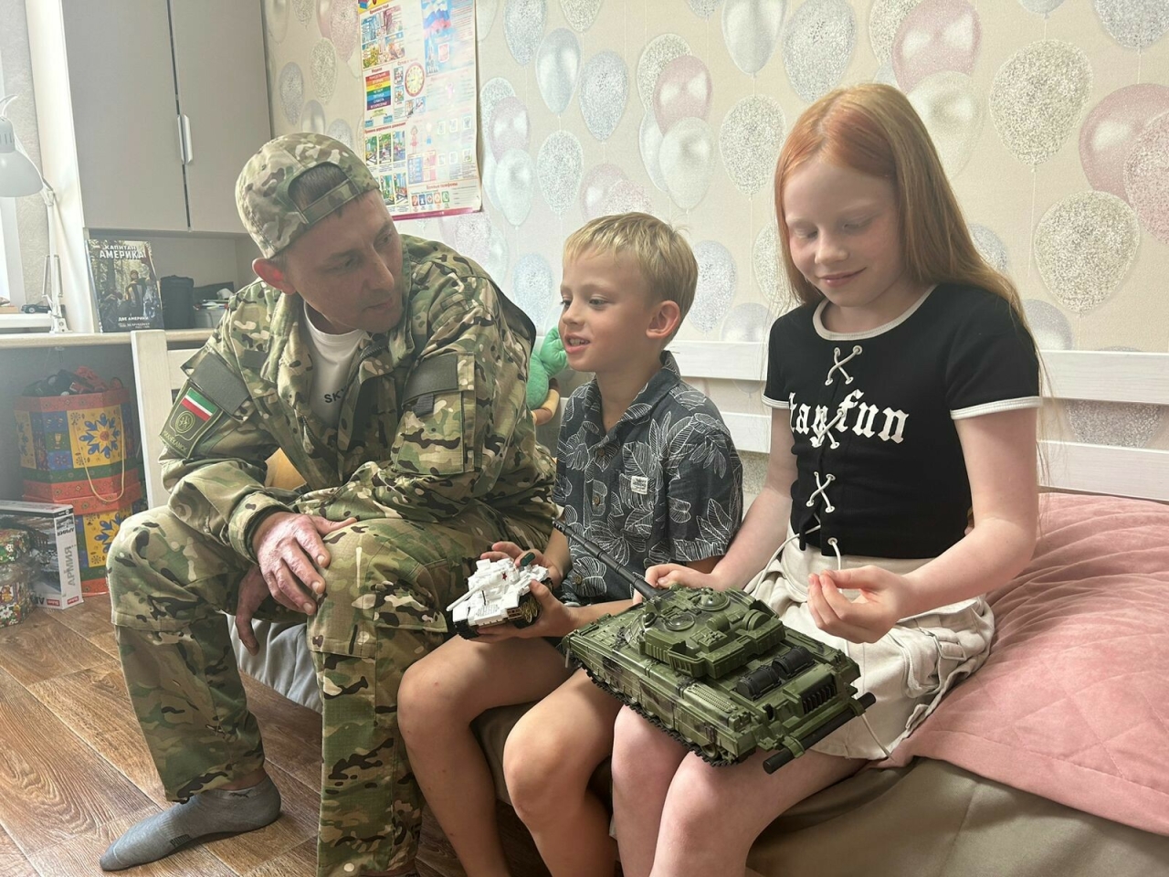 «Бумажный оберег»: рисунок детей помог спасти бойца спецоперации