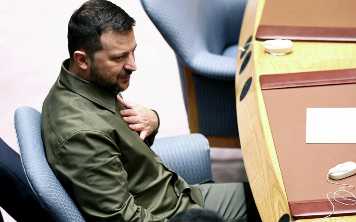 Большой страх мелкого человека: почему Зеленский готов на референдум о новых регионах РФ