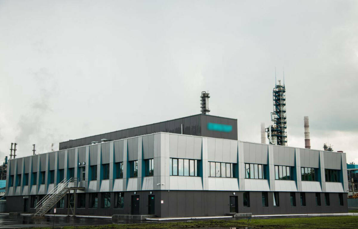 СИБУР направит на реконструкцию административно-бытовых корпусов НКНХ более 13 млрд руб.