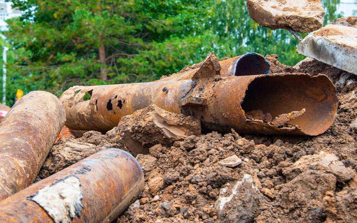 На трубы Нижнекамску нашли миллиард: как город аврально готовят к отопительному сезону