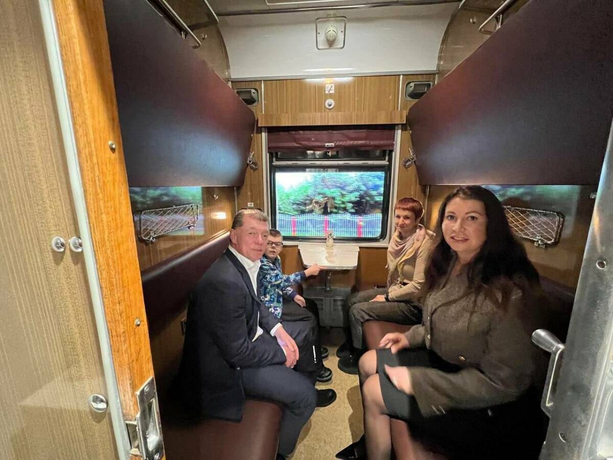 Топилин исполнил мечту юного казанца побывать в роли машиниста