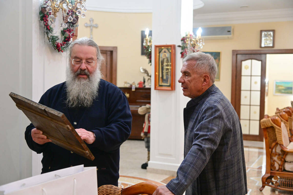 Рустам Минниханов встретился с митрополитом Казанским и Татарстанским Кириллом