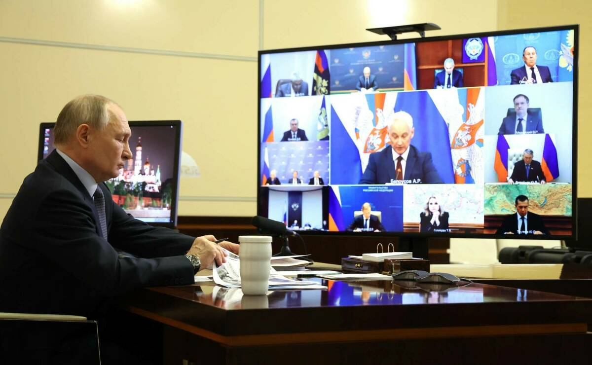 Путин заявил о планах присвоить Зеленодольску звание «Город трудовой доблести»