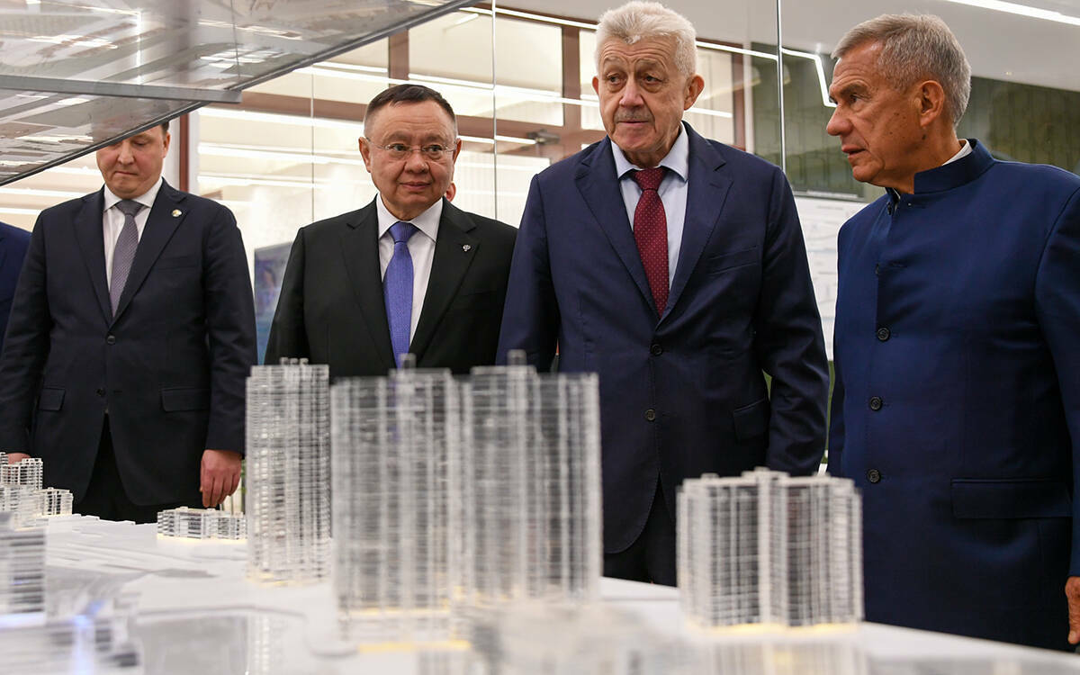 «Не повышайте цены»: Ирек Файзуллин в Казани обещал поддержать стройкомплекс