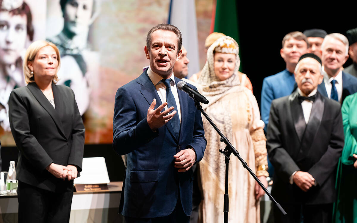 Машков объявил о проведении театральной премии «Золотая маска» в Казани