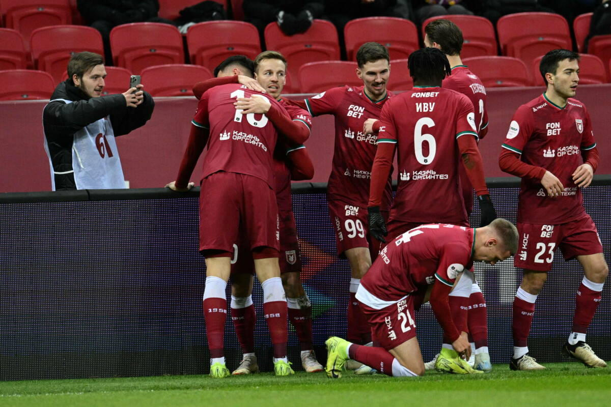 Сегодня «Рубин» сыграет с «Воеводиной» на сборах