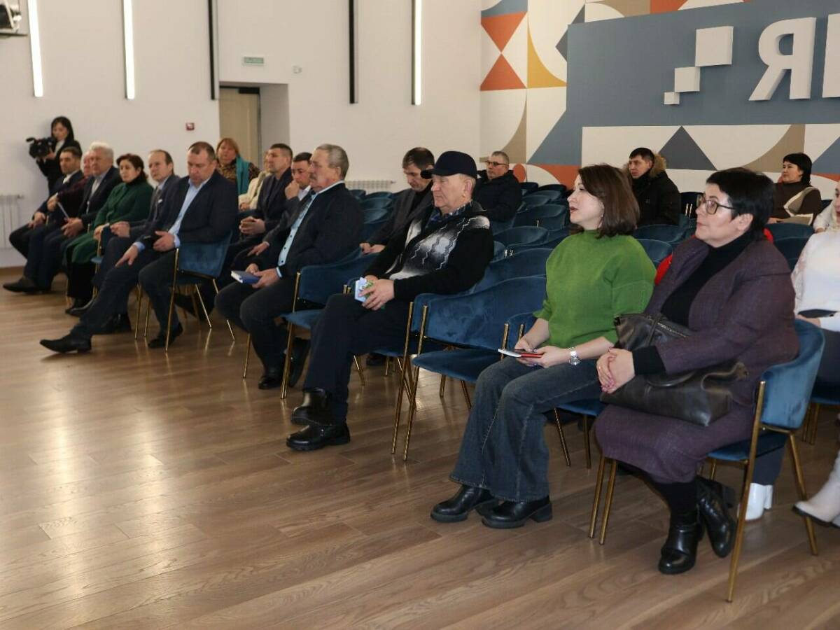 «Чтобы техника была исправной, а помощь качественной»: в Актаныше выслушали семьи военных