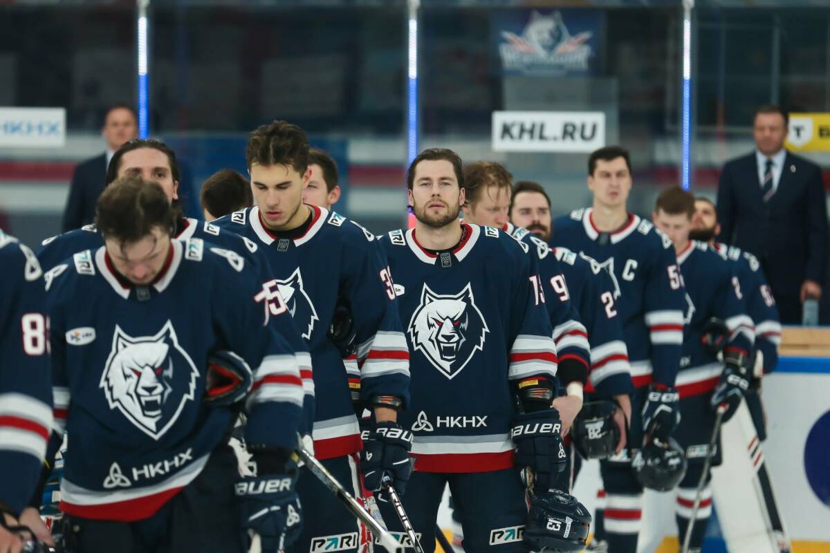 «Нефтехимик» проиграл минскому «Динамо» на своем льду