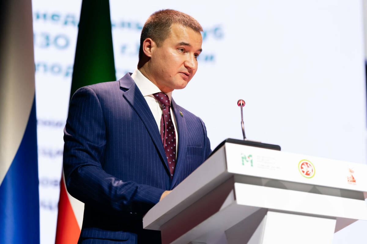 Садыков предложил создать серию муралов об известных жителях Татарстана