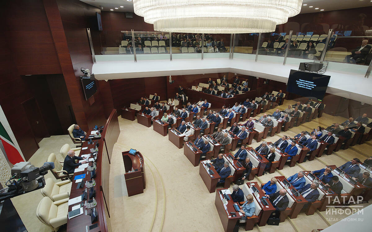 Креативные индустрии, флаг и новые границы: какие законы ждать от Госсовета Татарстана