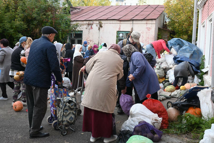 Мусульмане Тюлячинского мухтасибата передали 10 тонн овощей малоимущим Казани