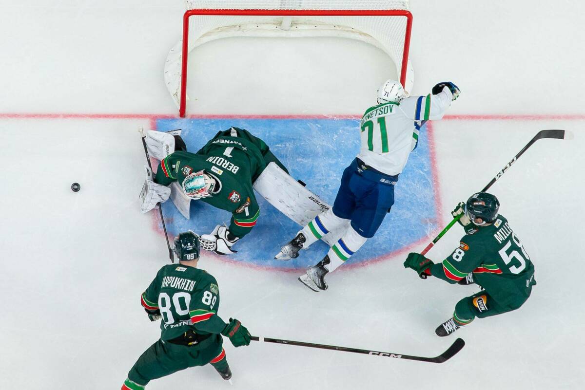 Михаил Бердин сыграет в воротах «Ак Барса» в матче с «Салаватом Юлаевым»