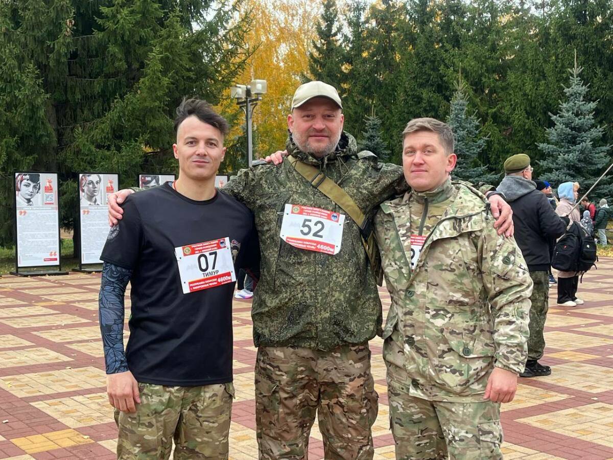 «Мы помним своих героев»: в Челнах прошел Забег памяти разведчиков 201-й базы