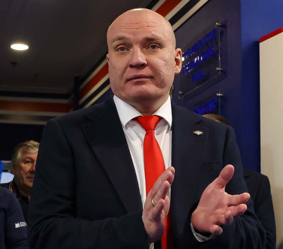 «Без комментариев!»: Разин отказался оценивать матч с «Нефтехимиком» после 3-го периода