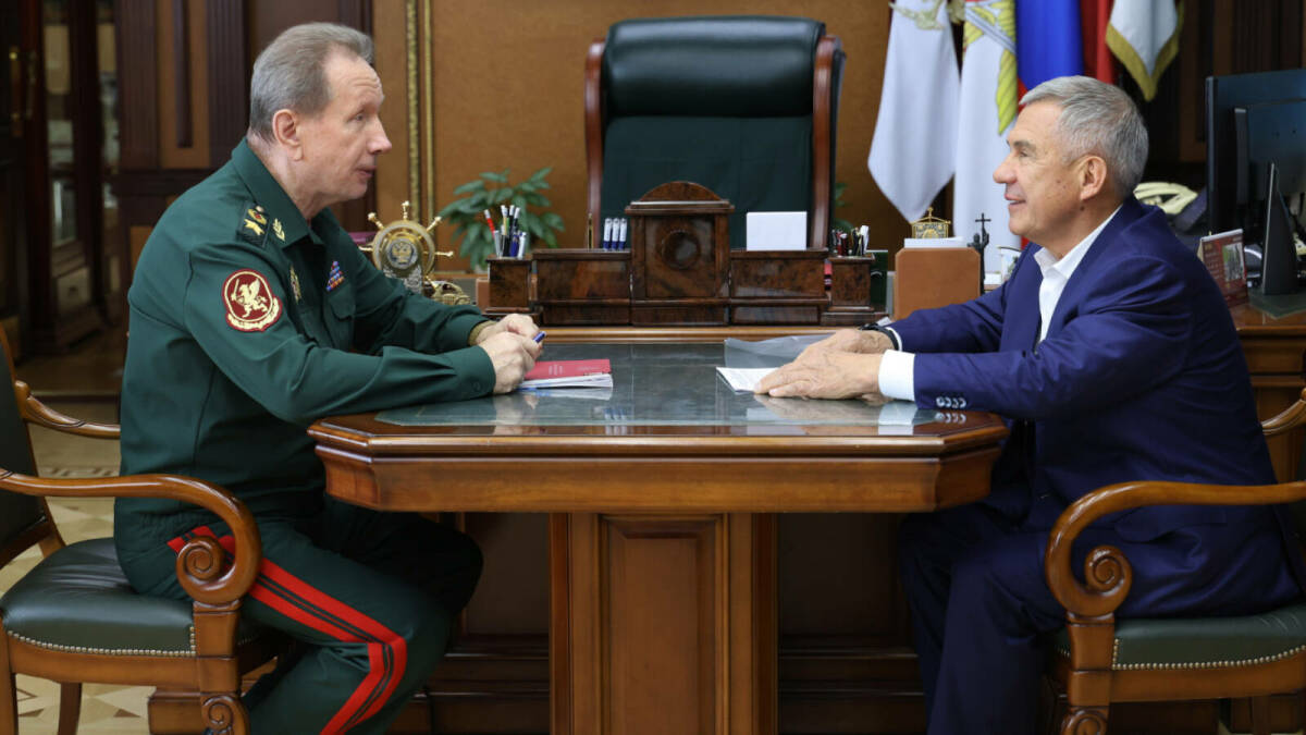 Рустам Минниханов встретился с директором Росгвардии в Москве