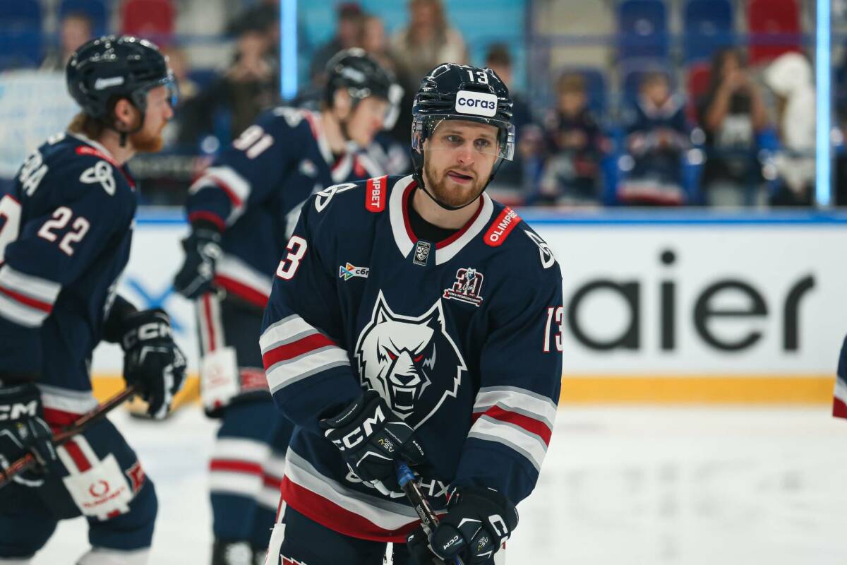 Хоккеисты «Нефтехимика» могут заработать по 150 тысяч рублей в случае победы над «Ладой»