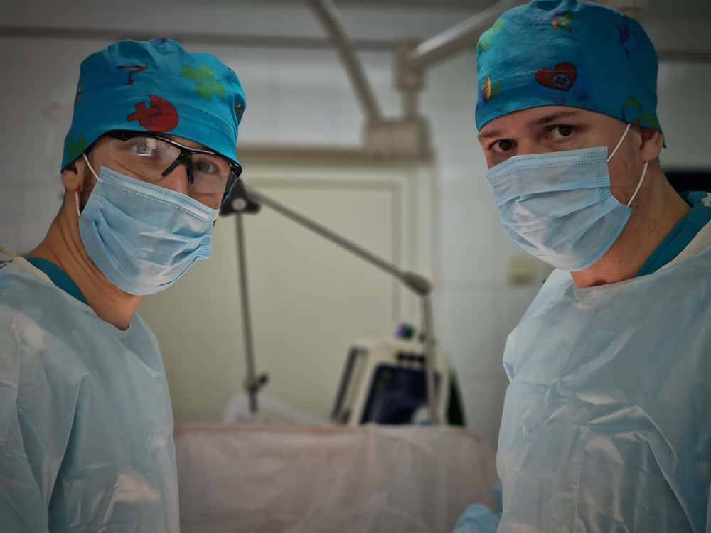 В Челнах урологи удалили опухоль простаты размером с кулак