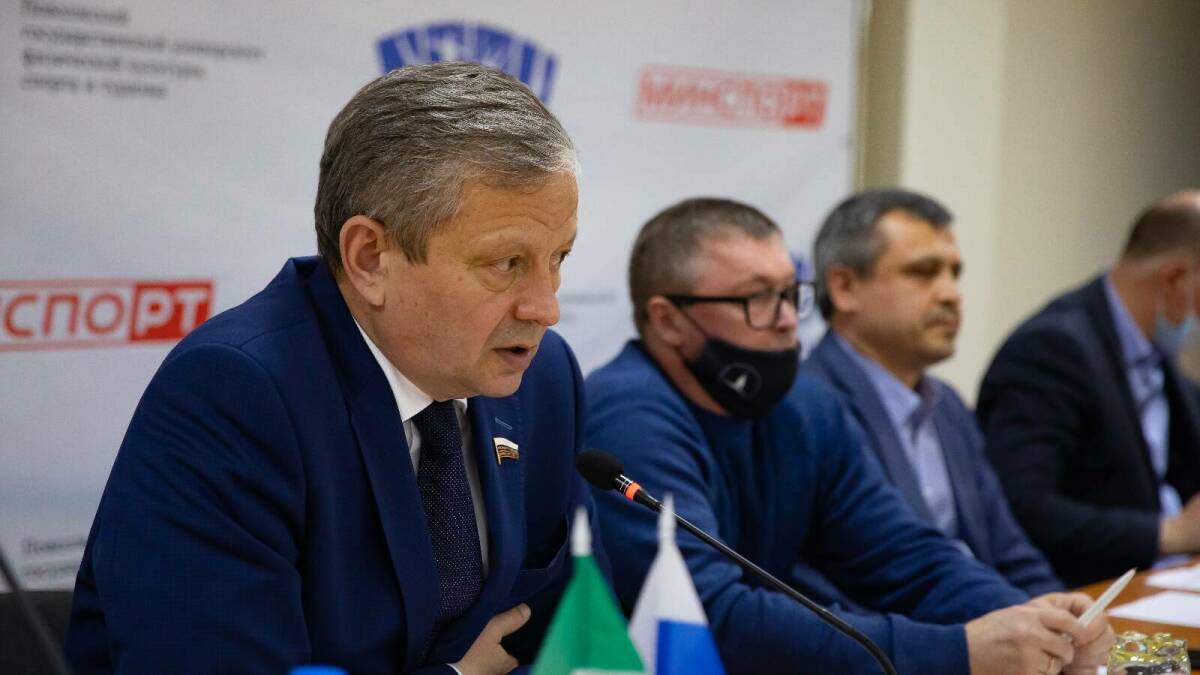 Марат Бариев оценил выступление гимнаста Маринова