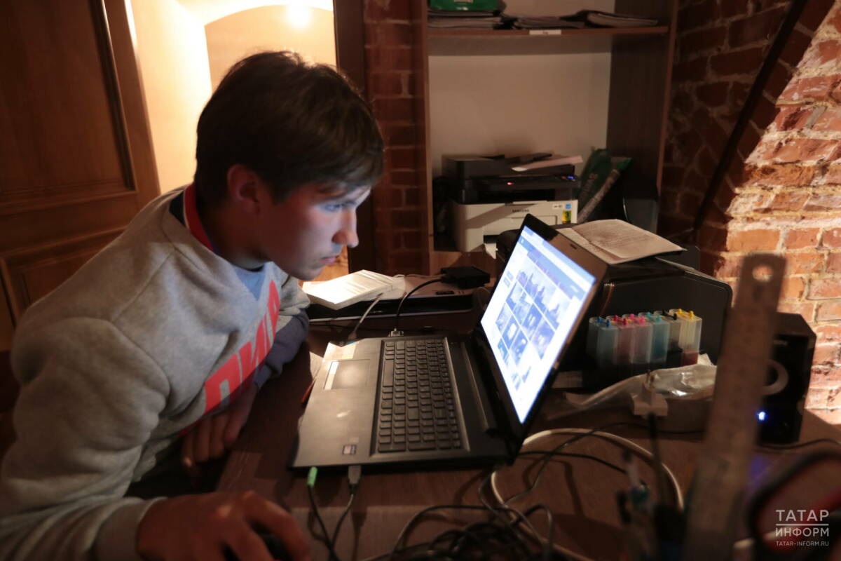 Евгений Машаров предложил ввести паспортную идентификацию для доступа к контенту 18+