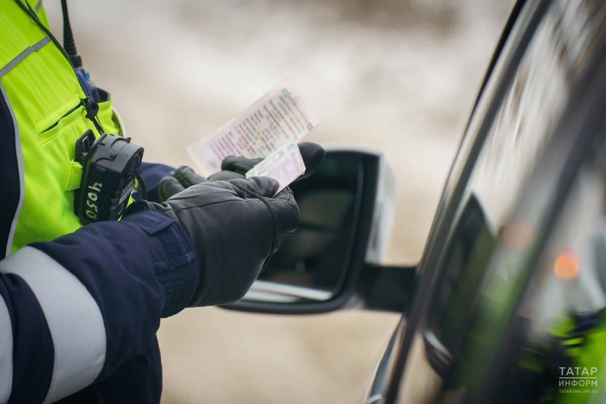 Водительские права в России перестанут автоматически продлевать с 1 января 2026 года