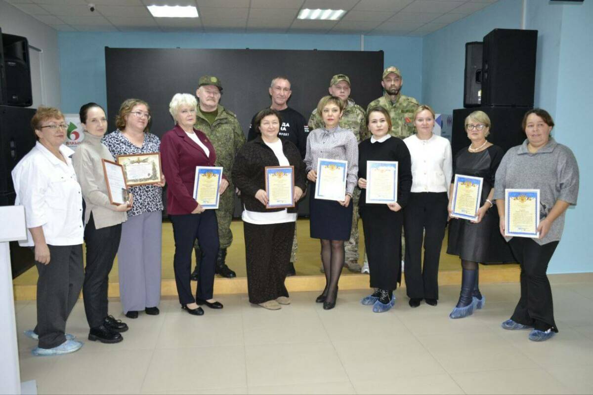 «Тепло ваших рук бесценно»: в Мензелинске чествовали волонтеров СВО