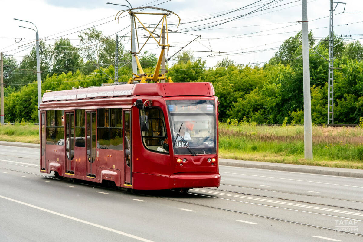 «Метроэлектротранс» завершает подготовку трамваев и спецтехники к зимнему периоду