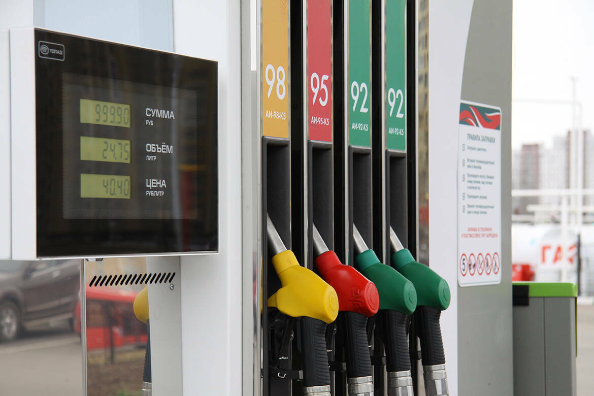 В Татарстане за неделю подорожали все марки бензина, сильнее всего - АИ-98