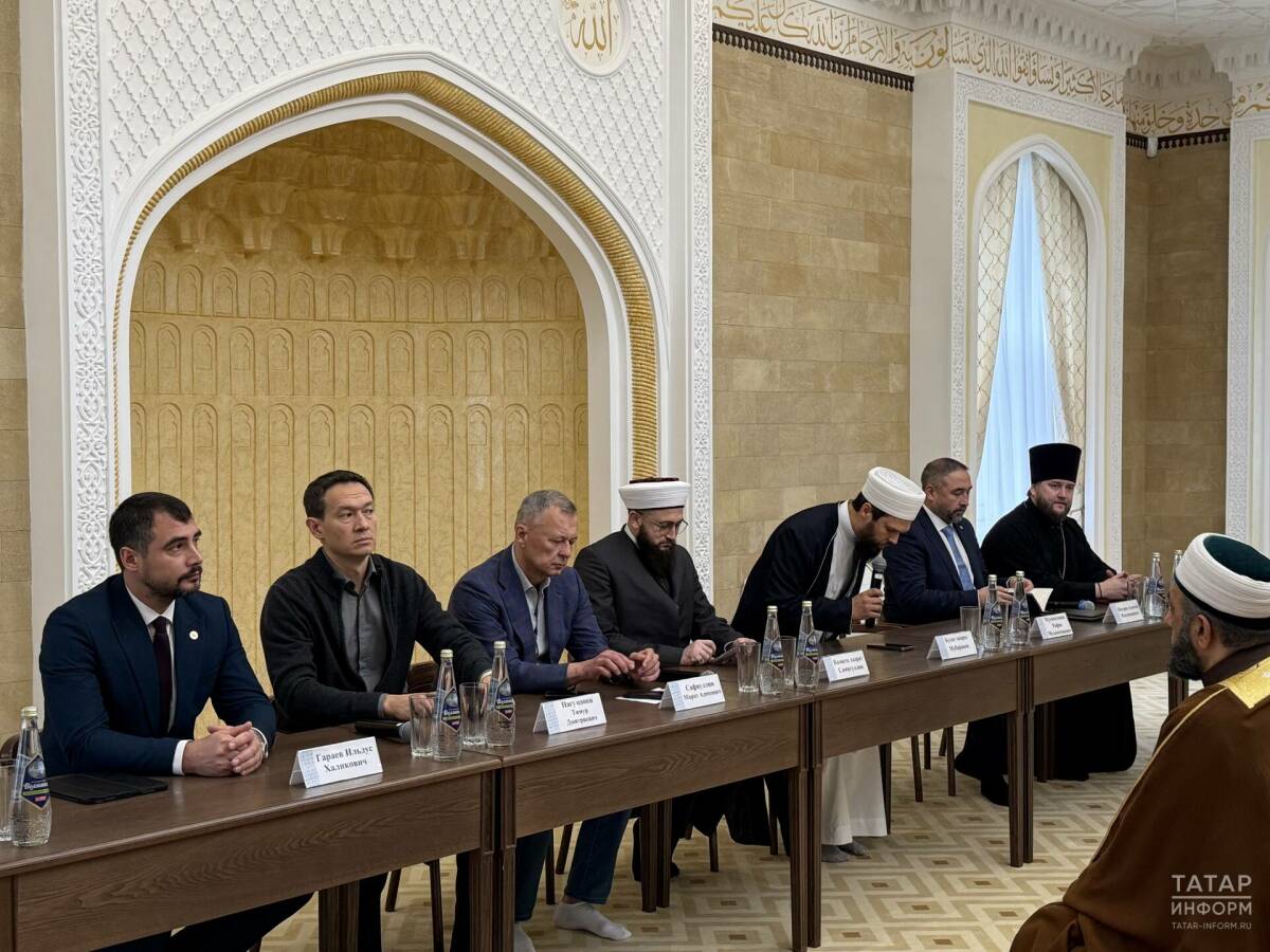 Молодежный форум о духовной безопасности открылся в Казани в мечети Ахмадзаки