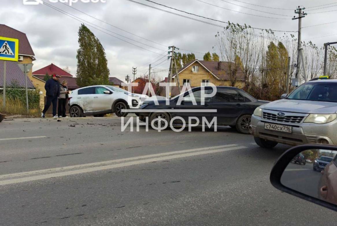 В Салмачах из-за ДТП пробка растянулась на несколько километров