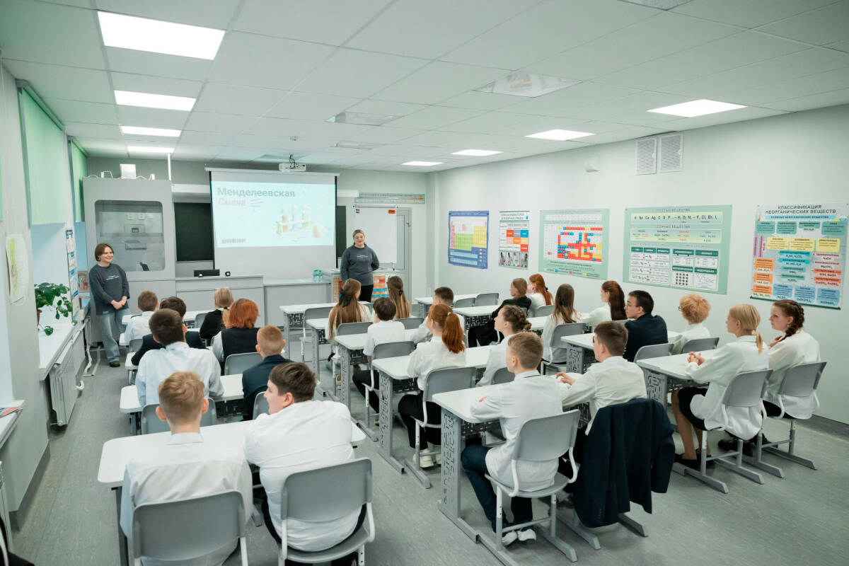 «С детей начинается всё»: в Казани при поддержке СИБУРа открыли нефтехим-класс