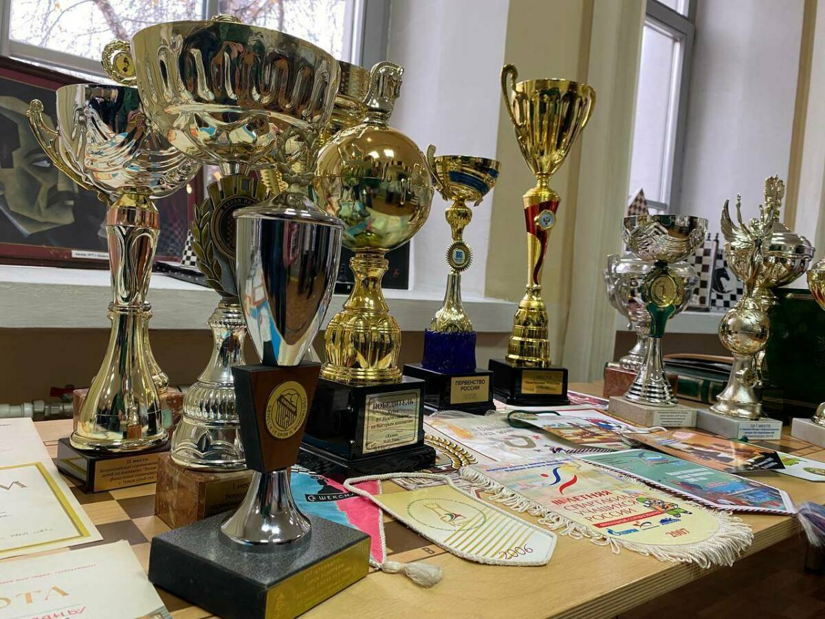 В Казани отметили 50-летний юбилей школы шахмат, шашек и игры го имени Нежметдинова