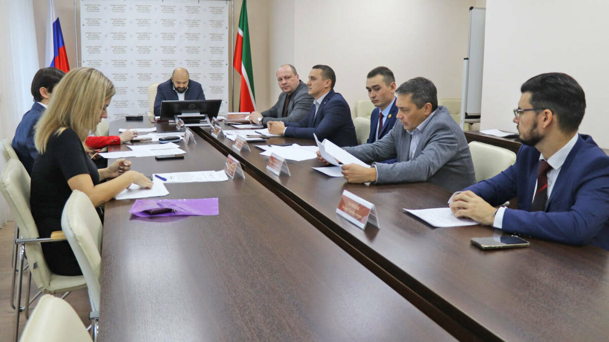 Привлечение федеральных средств для экономики и социальной сферы обсудили в Минюсте РТ