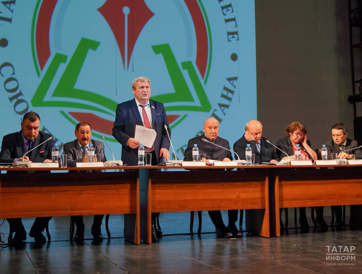 «Надо избежать минусов»: Союз писателей РТ стал региональным отделением российского Союза