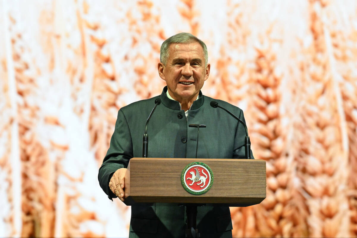 Рустам Минниханов поблагодарил аграриев за вклад в продовольственную безопасность России