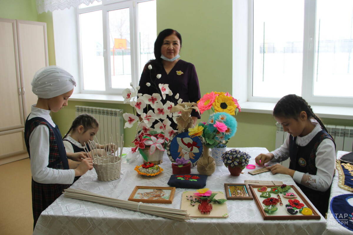 Замсекретаря ОП РФ предложил вернуть в школы профориентацию и ремесленные классы