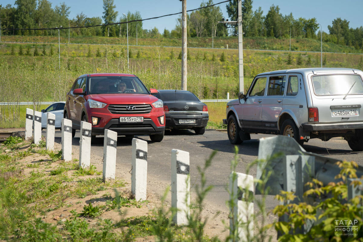 Автоэкперт Баканов назвал средний срок владения автомобилем в России