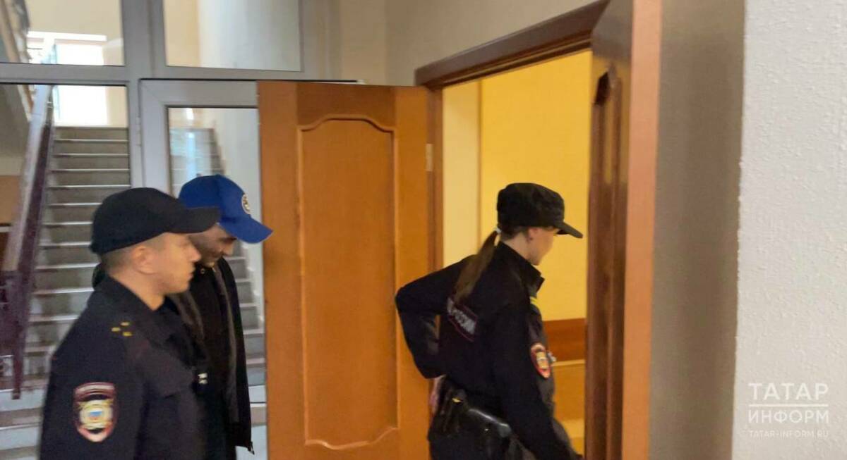 Экс-помощника прокурора Кировского района Казани судят по делу о взятках и мошенничестве