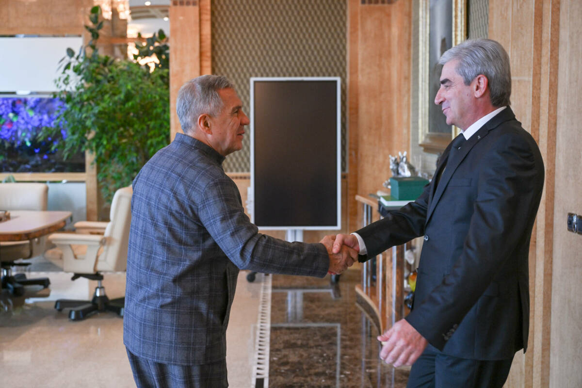 Раис Татарстана провел встречу с руководителем Ростехнадзора Александром Трембицким