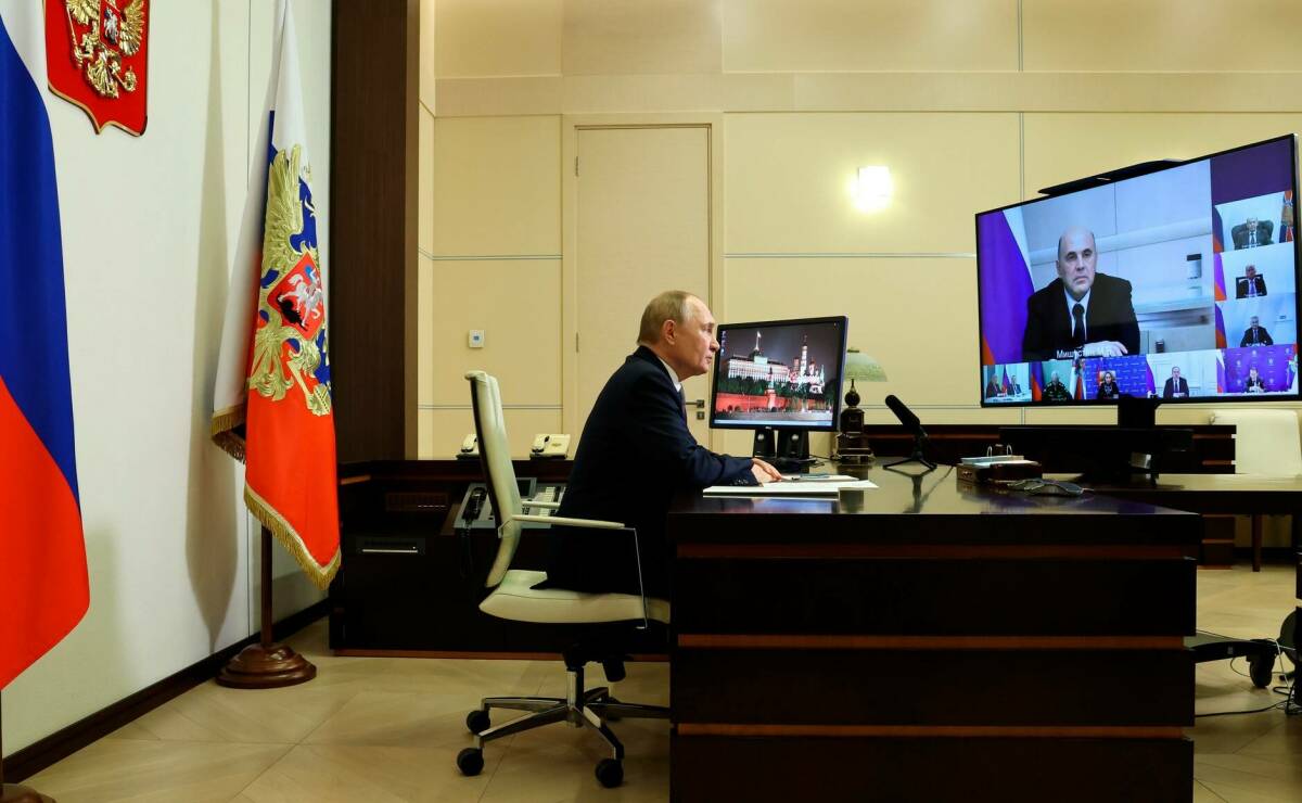 Путин обсудил с постоянными членами Совбеза безопасность информационной инфраструктуры