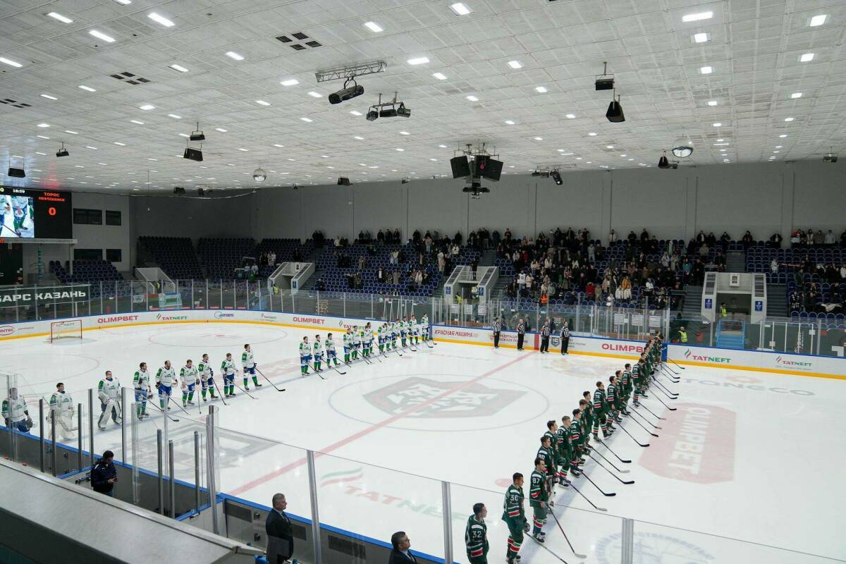 Алексей Песошин вручит экипировку хоккеистам спортивных школ РТ перед матчем ВХЛ «Барса»