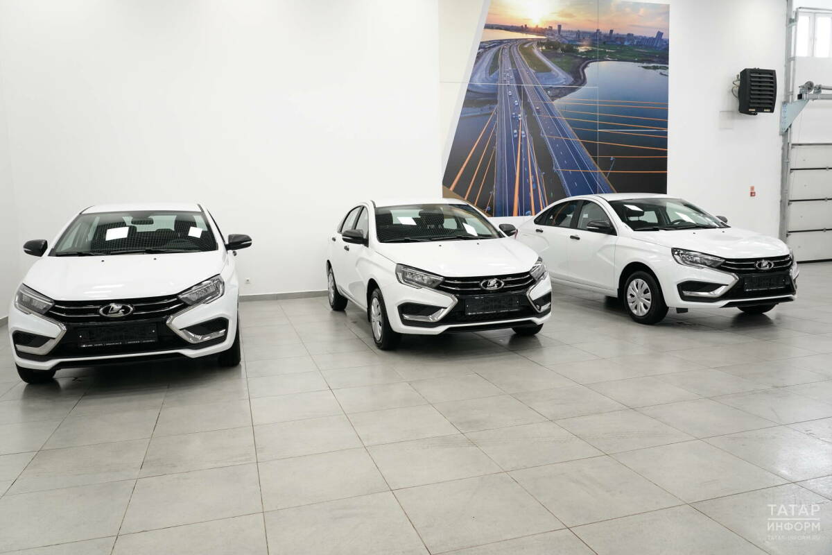 Покупатель может вернуть новую машину в салон при появлении значимых дефектов – адвокат