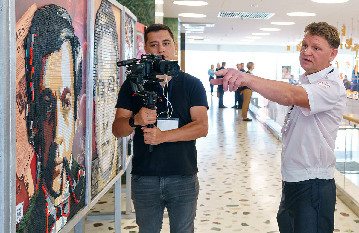 Никулин из гвоздей и Раис из домино: агрызец мастерит портреты из подручных материалов