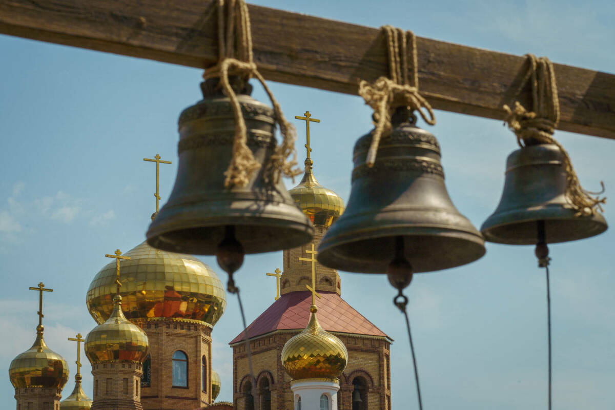 «Правда ли, что услышать звон – хорошая примета?»: батюшка о колоколах в храме