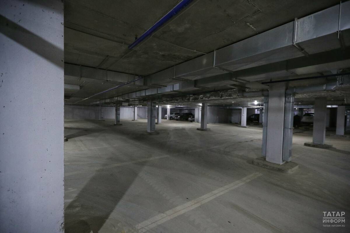 Стоимость аренды машино-места в Казани доходит до 10 тыс. рублей в месяц – риелтор