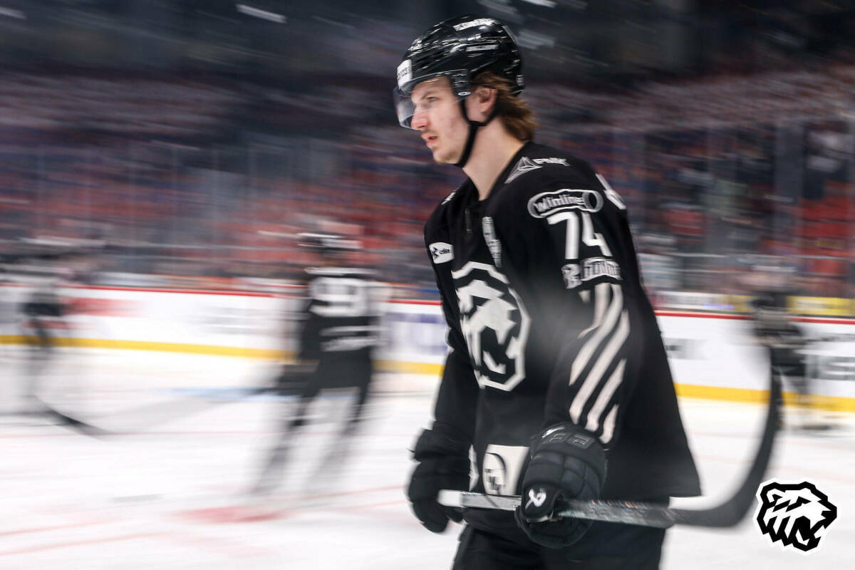 Виталий Кравцов подписал контракт с «Трактором»