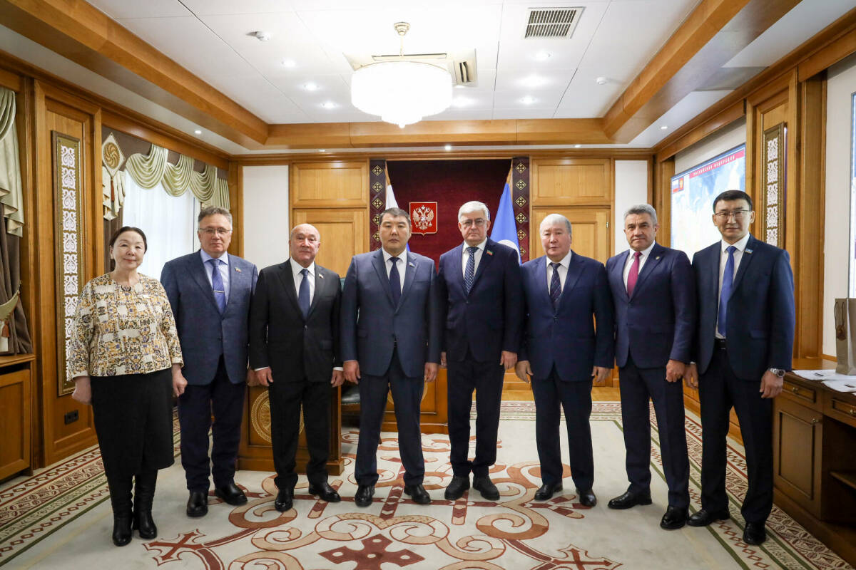 Марат Ахметов встретился с главой парламента Якутии