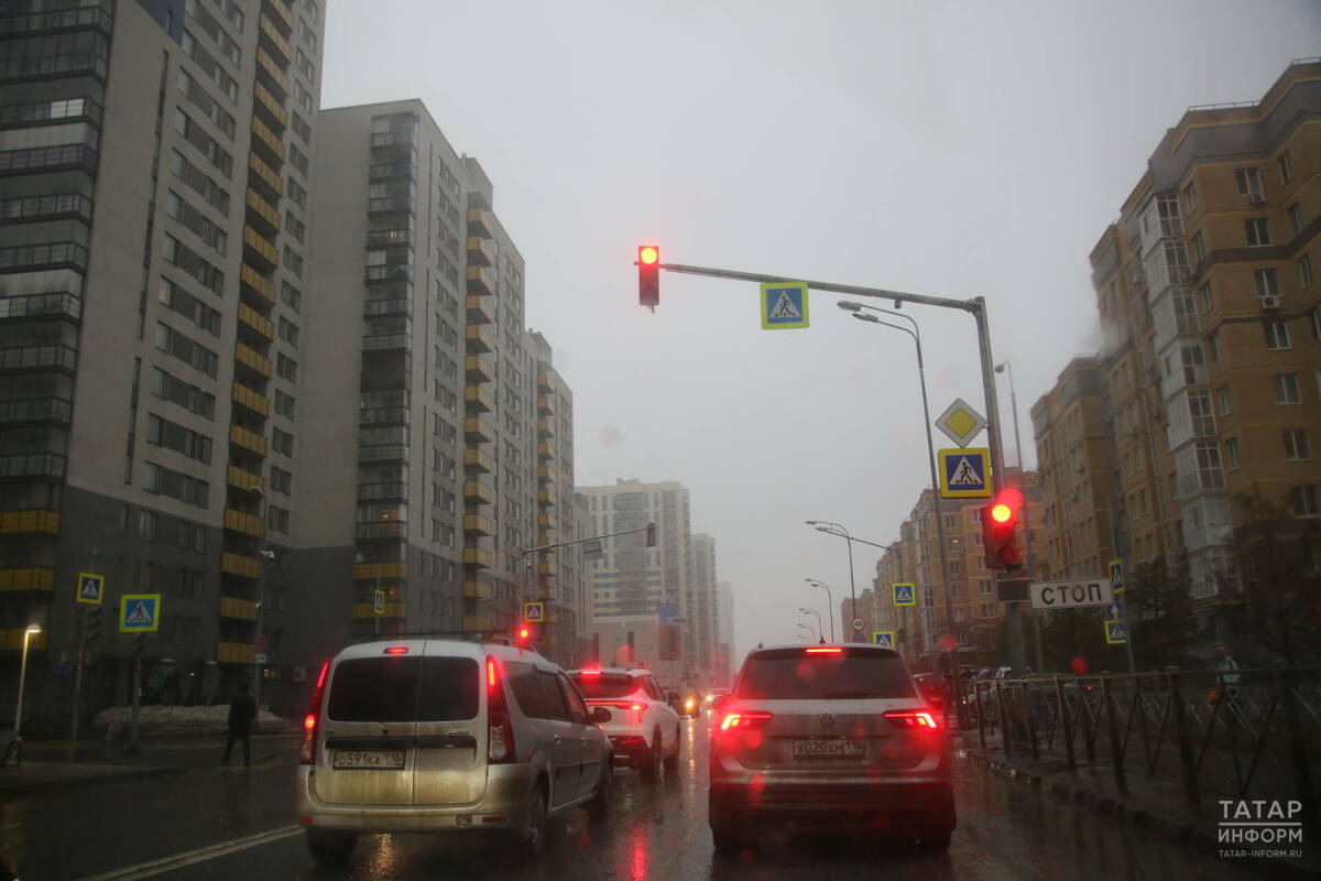 За выезд на перекресток, где образовался затор, водителя ждет штраф – автоюрист